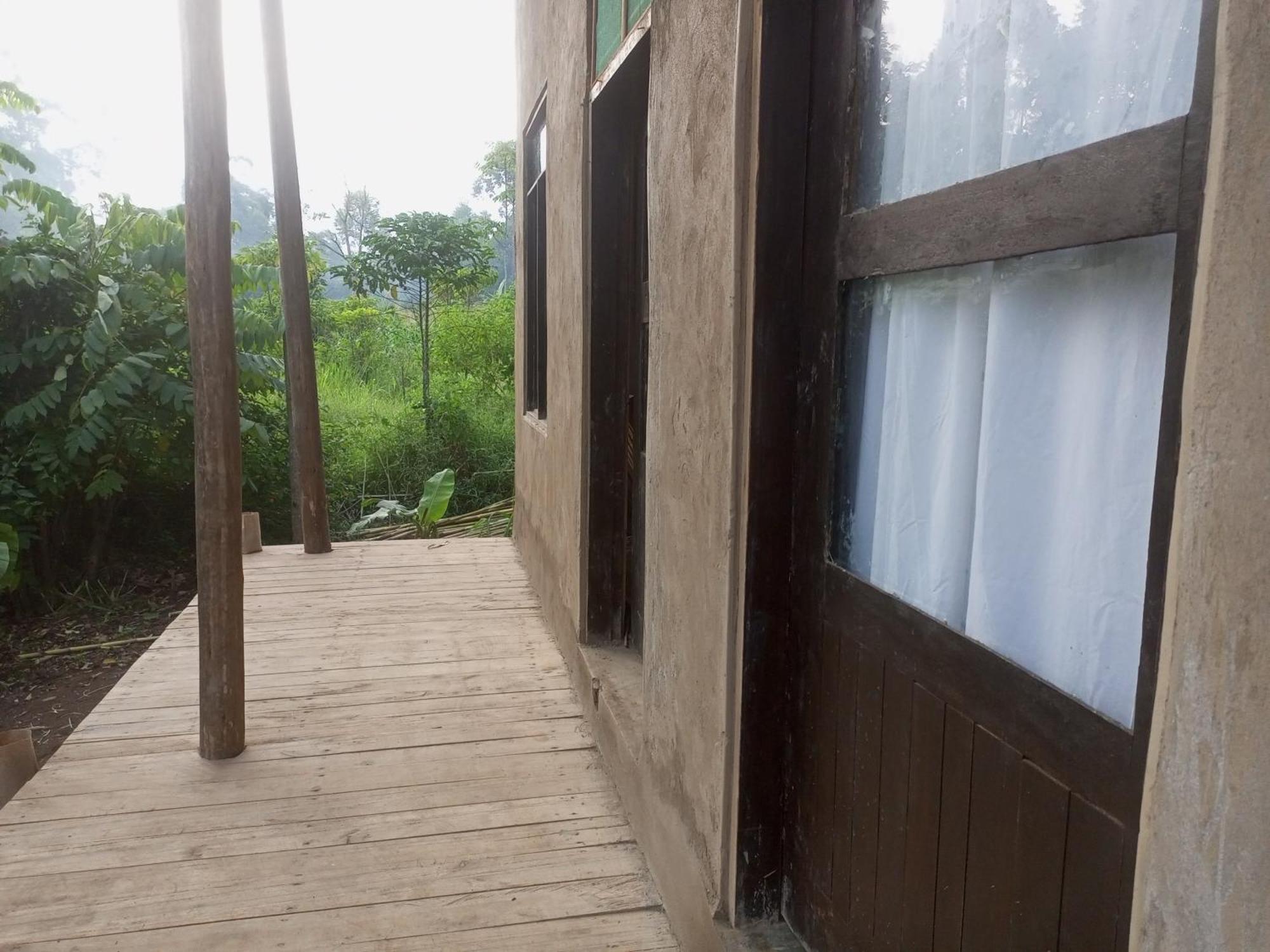 Вілла Kibale River Camp Lake Nyabikere Екстер'єр фото
